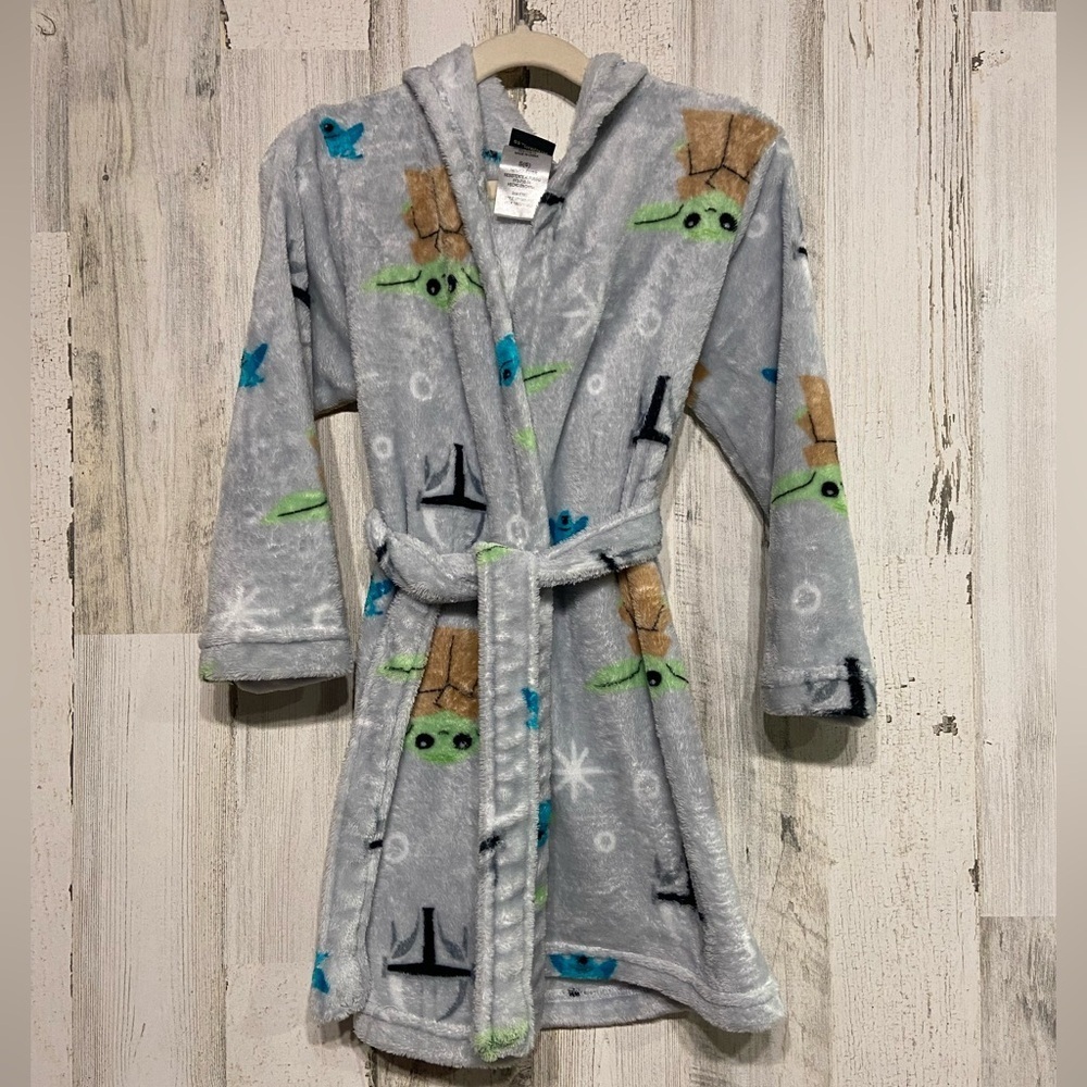 Little Boys Star Wars Grey Baby Yoda Soft Robe Small 6